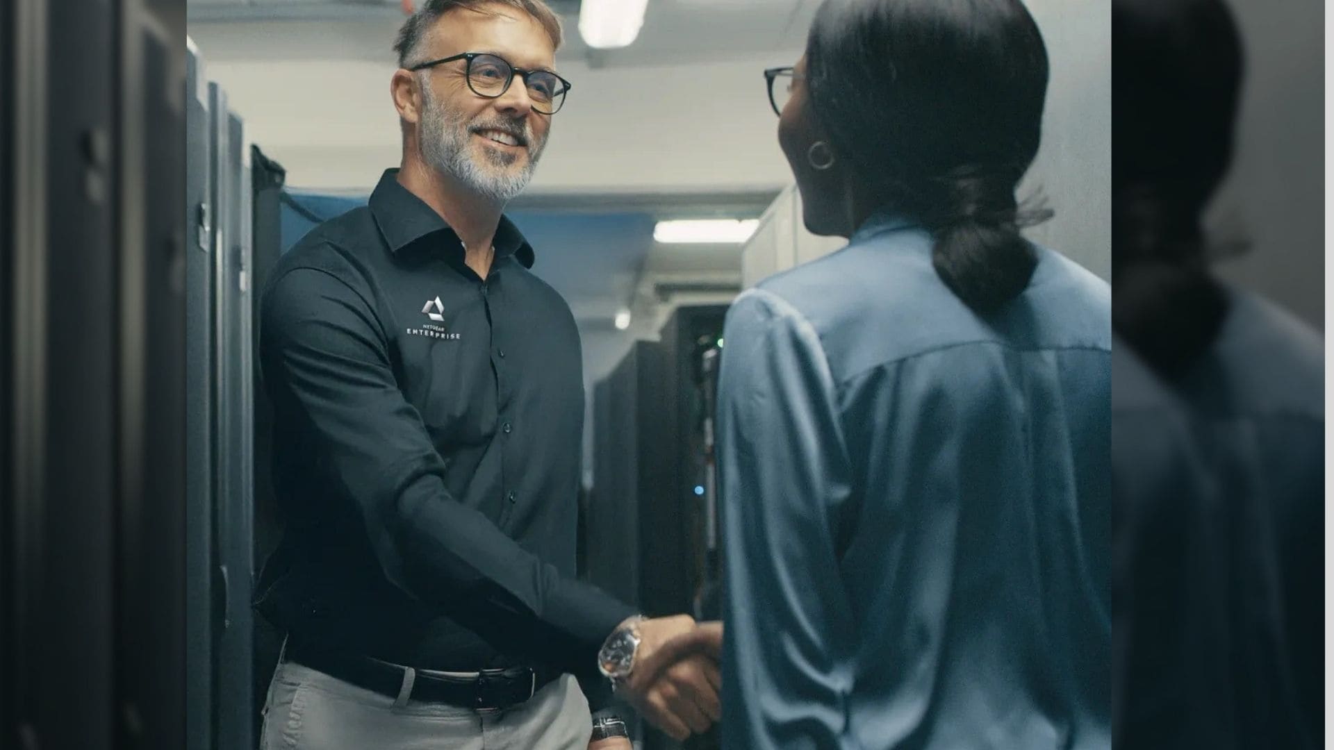 A senior network engineer providing direct, high-touch consultation for a mission-critical data center environment.