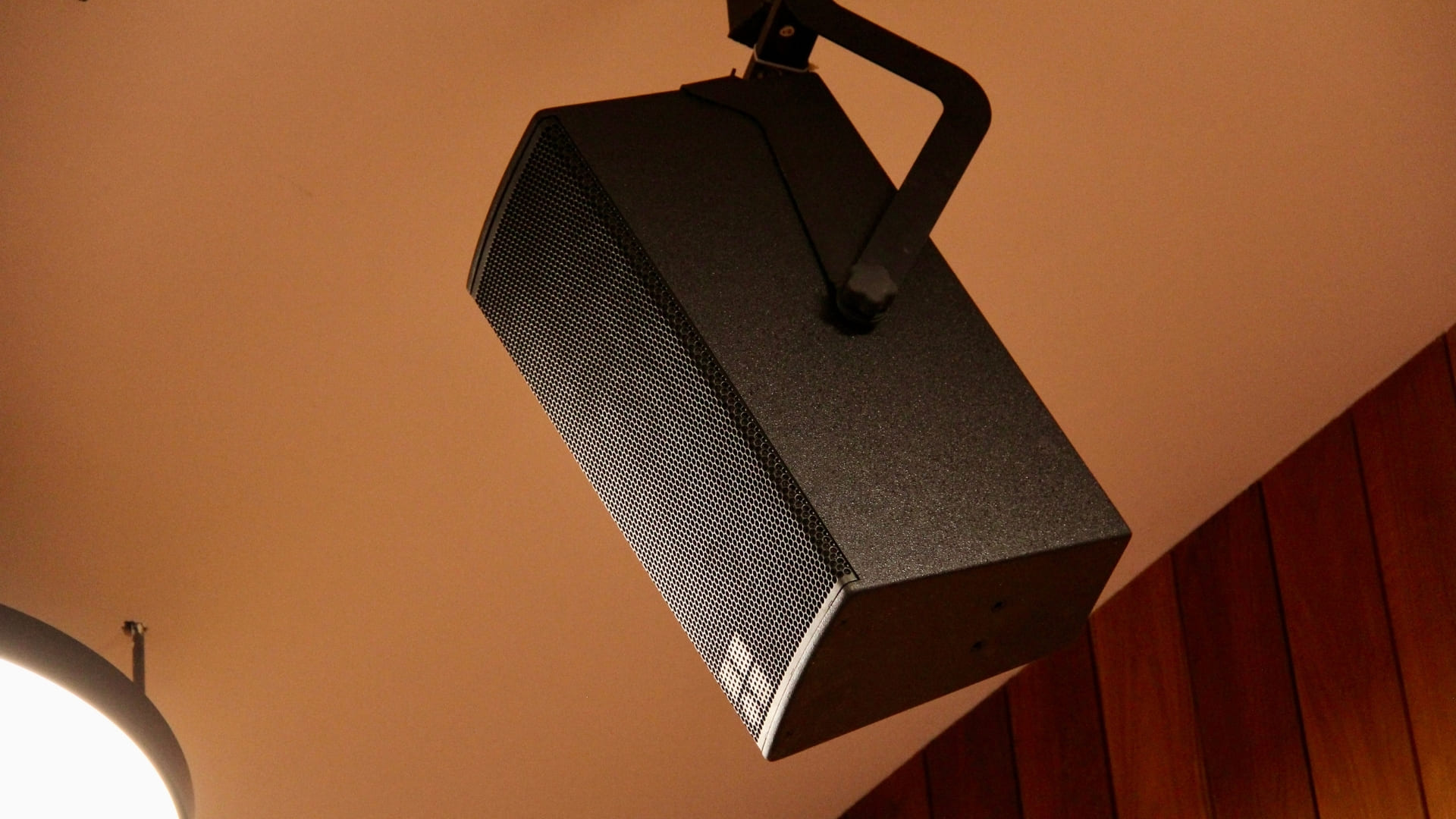 d&b audiotechnik Yi10P loudspeakers at Christ University auditorium