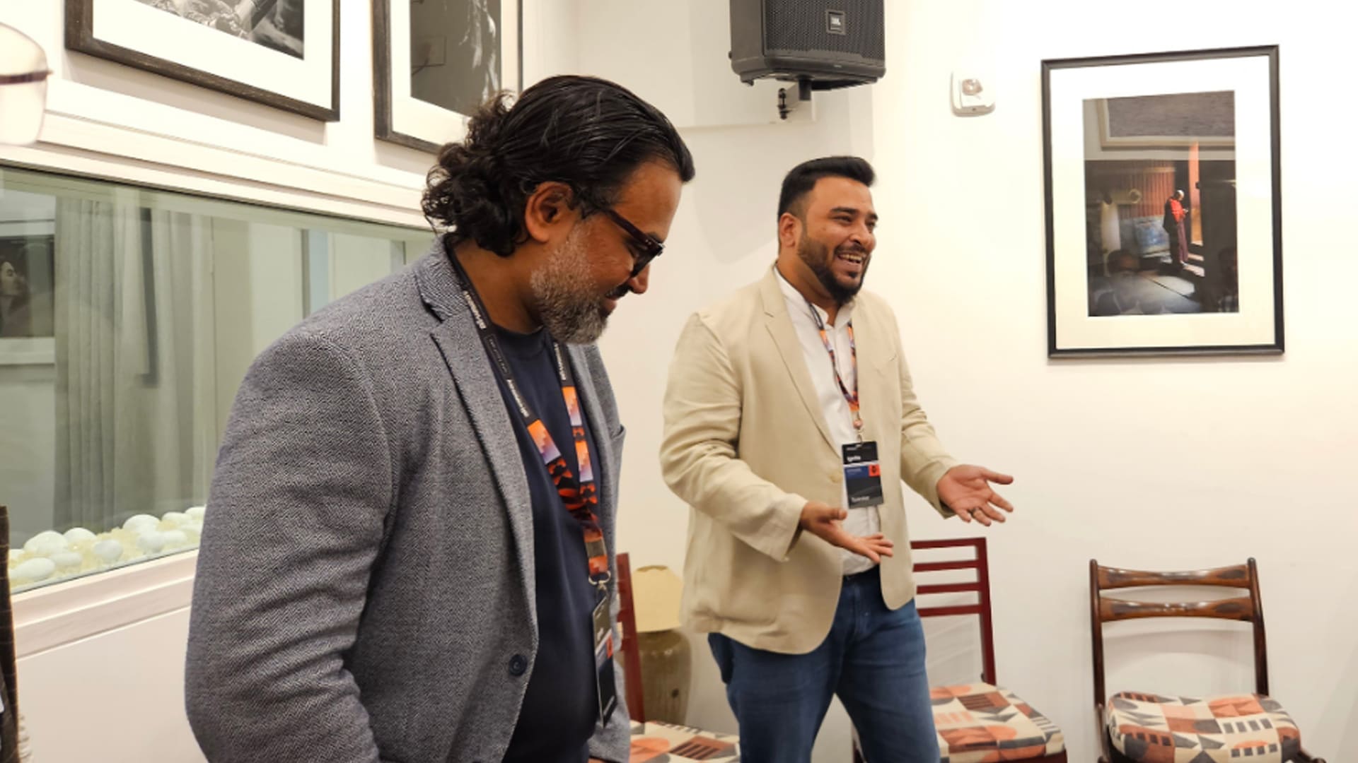 Industry experts sharing insights on workplace technology, acoustics, design and real estate at Ignite.